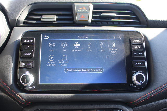 Used 2024 Nissan Versa SR FWD image 3