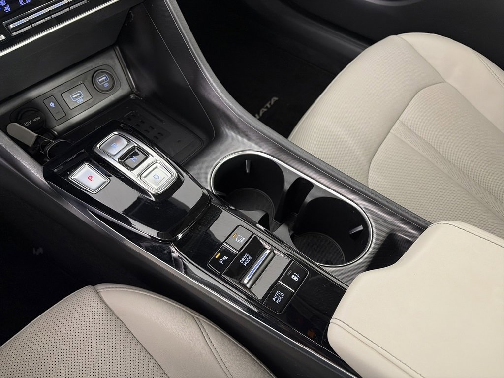 Used 2022 Hyundai Sonata Limited w/ Cargo Package image 22