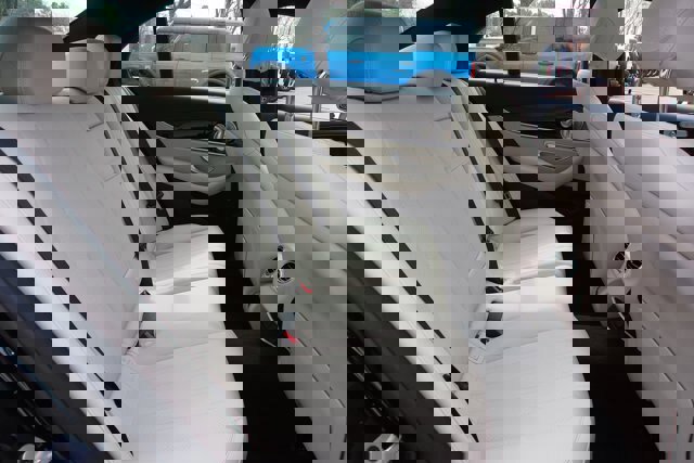 Used 2023 Mercedes-Benz E 350 4MATIC Sedan image 14