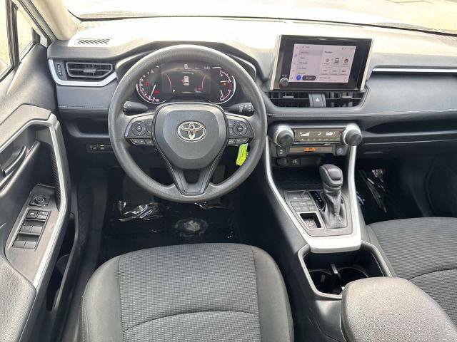 Used 2024 Toyota RAV4 LE AWD/4WD image 12