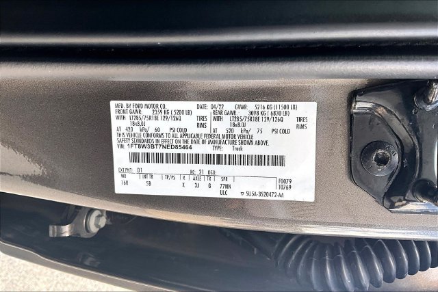 Certified 2022 Ford F350 Lariat w/ Tremor Off-Road Package AWD/4WD image 38