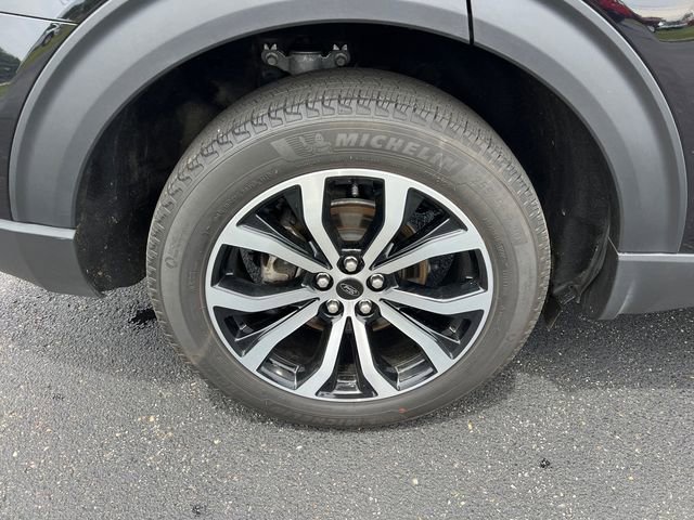 Certified 2025 Ford Explorer ST-Line AWD/4WD image 10