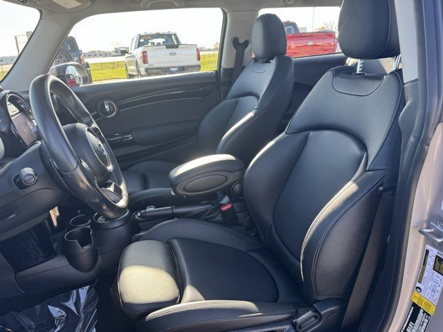 Used 2023 MINI Cooper S image 13