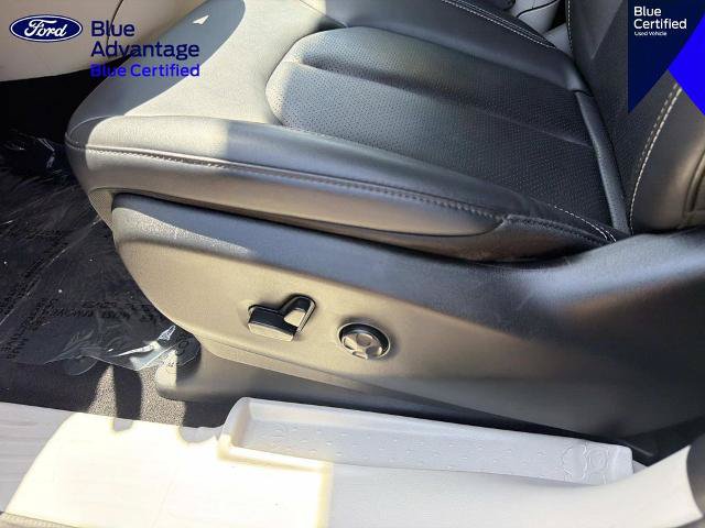 Used 2024 Chrysler Pacifica Limited FWD image 22
