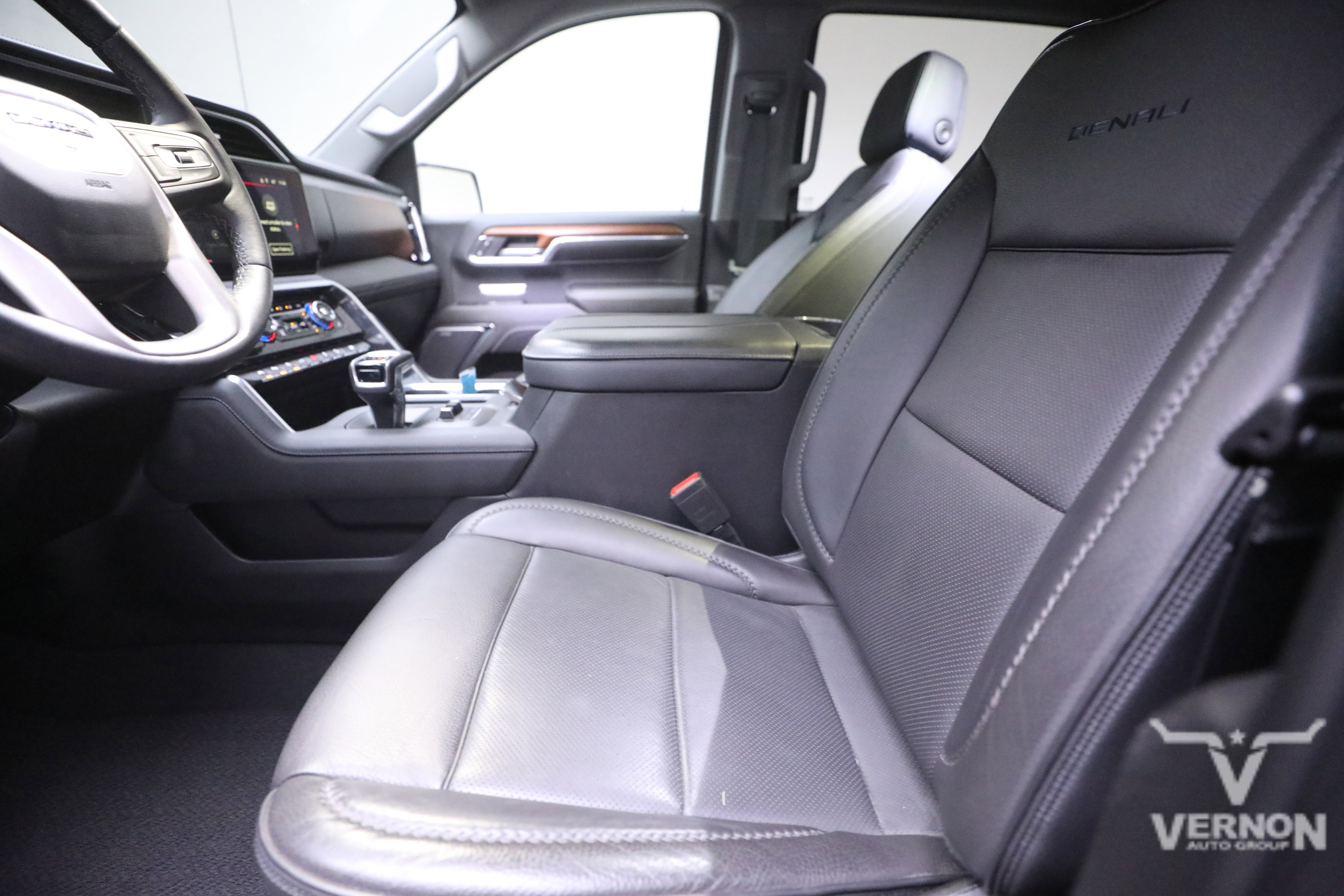 Used 2023 GMC Sierra 1500 Denali w/ Denali Reserve Package image 10