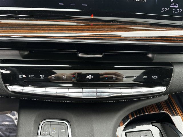 Used 2023 Cadillac Escalade Premium Luxury image 24