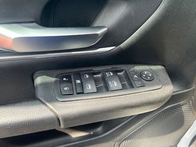 Used 2020 RAM 1500 Big Horn AWD/4WD image 14