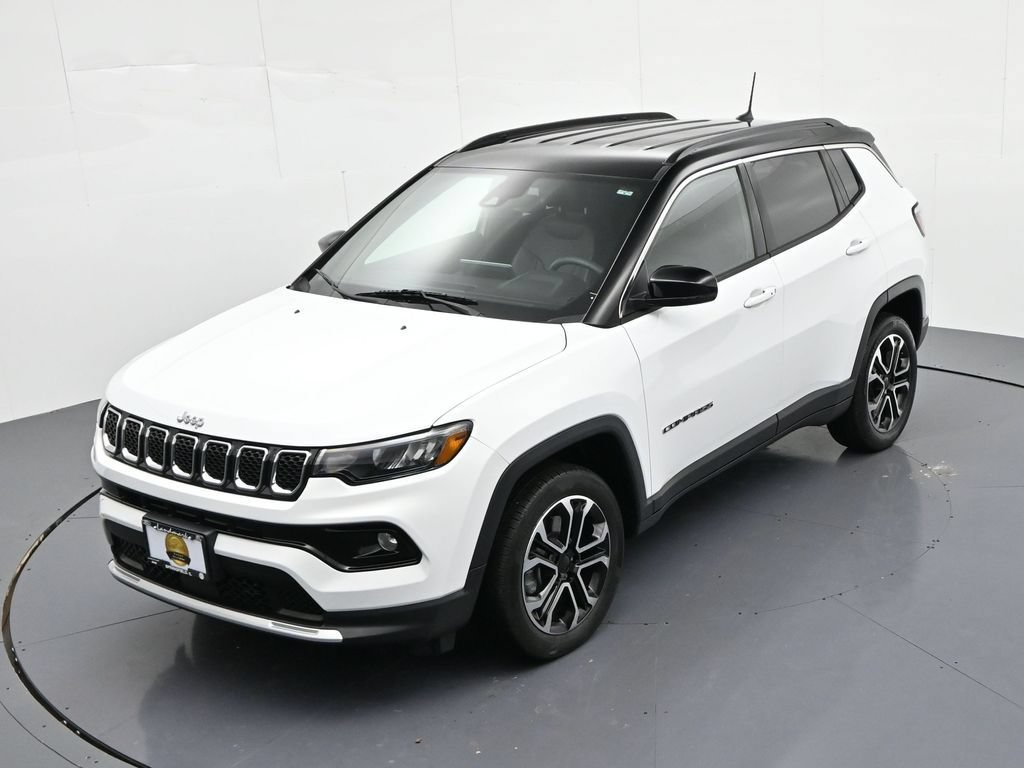 Used 2023 Jeep Compass Limited AWD/4WD image 19