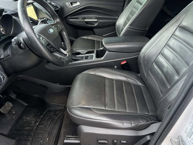 Certified 2017 Ford Escape Titanium w/ Equipment Group 301A image 19