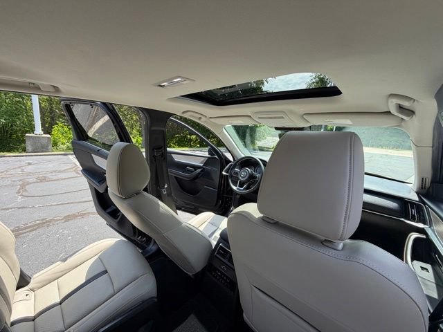 Used 2024 MAZDA CX-90 3.3 Turbo w/ Preferred Plus AWD/4WD image 33