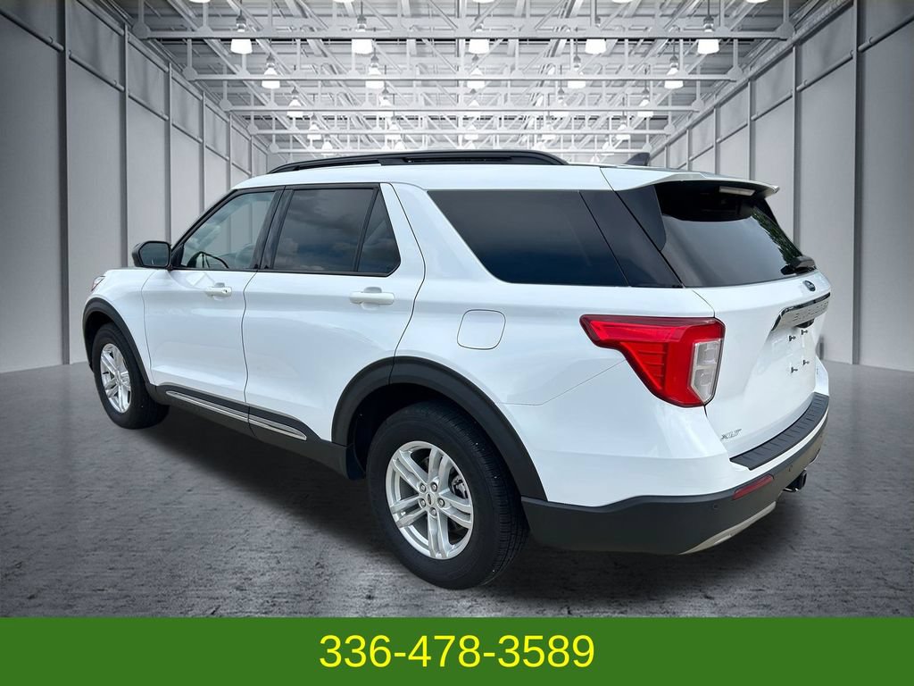 Certified 2023 Ford Explorer XLT w/ Equipment Group 202A AWD/4WD image 3
