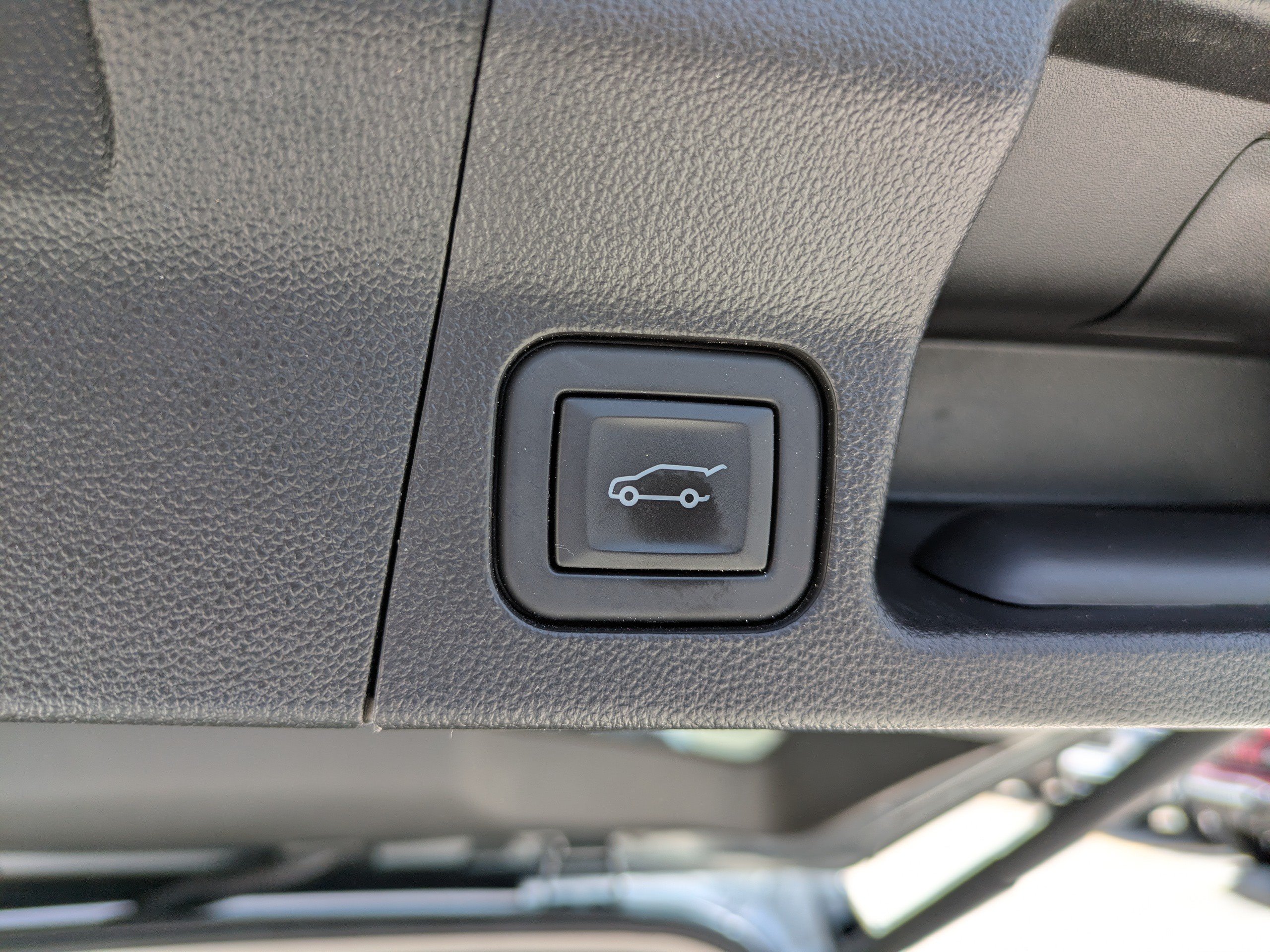 Used 2023 GMC Acadia SLT FWD image 14