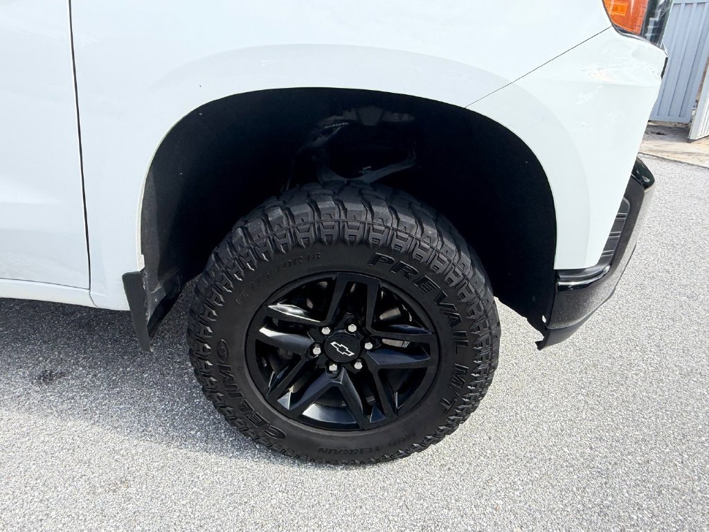 Used 2021 Chevrolet Silverado 1500 Custom Trail Boss AWD/4WD image 9