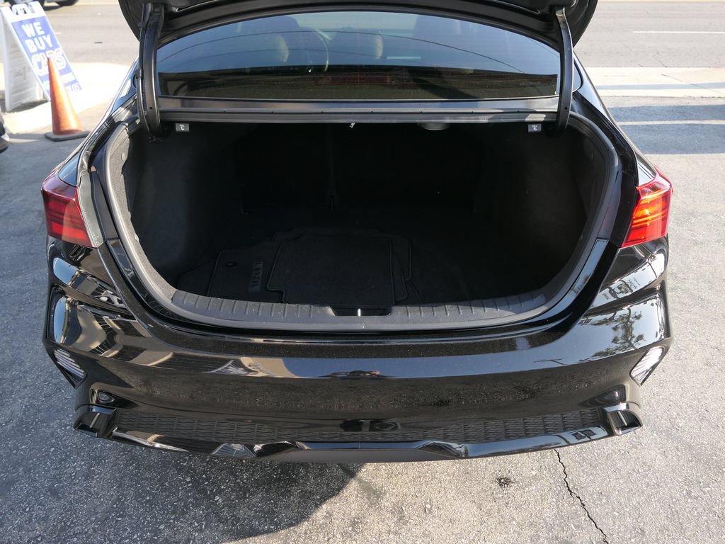 Used 2024 Kia Forte GT-Line w/ GT-Line Premium Package FWD image 24