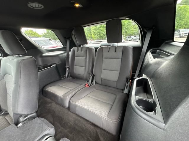 Certified 2018 Ford Explorer XLT FWD image 27