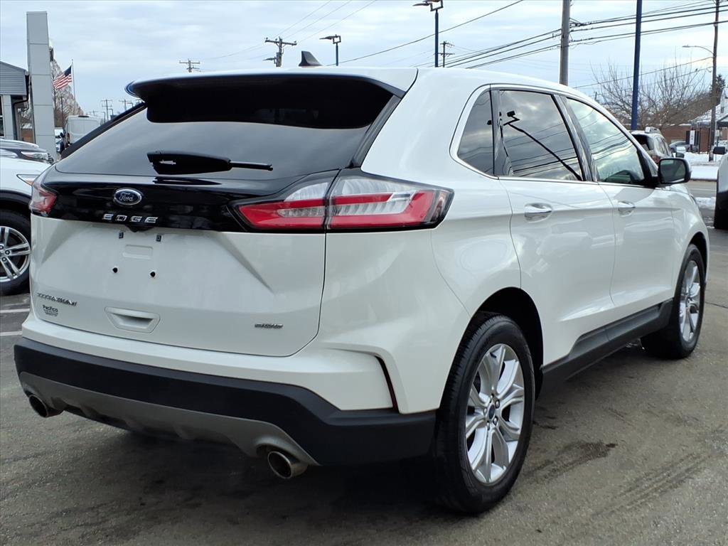 Certified 2022 Ford Edge Titanium image 4
