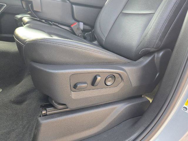 Used 2025 GMC Sierra 1500 SLT AWD/4WD image 22