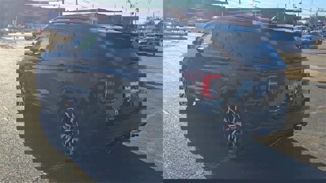 Certified 2020 Ford Explorer ST w/ Premium Technology Package image 7