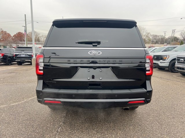 Certified 2022 Ford Expedition Limited image 3