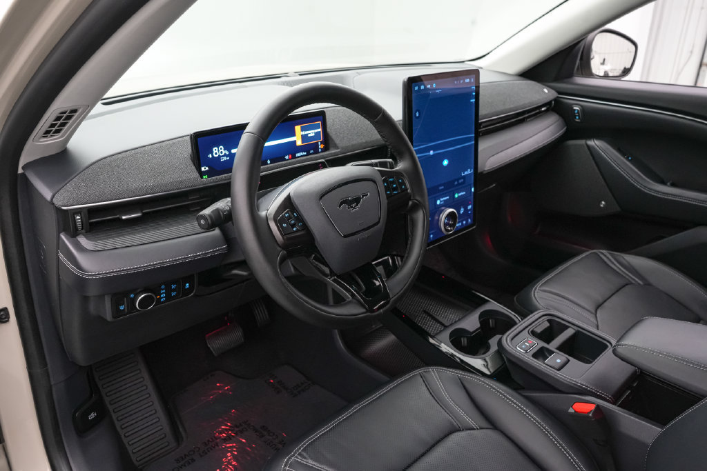 Certified 2025 Ford Mustang Mach-E Premium RWD image 14