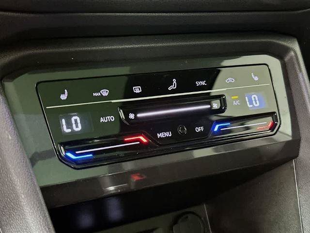 Used 2023 Volkswagen Tiguan SE R-Line AWD/4WD image 18