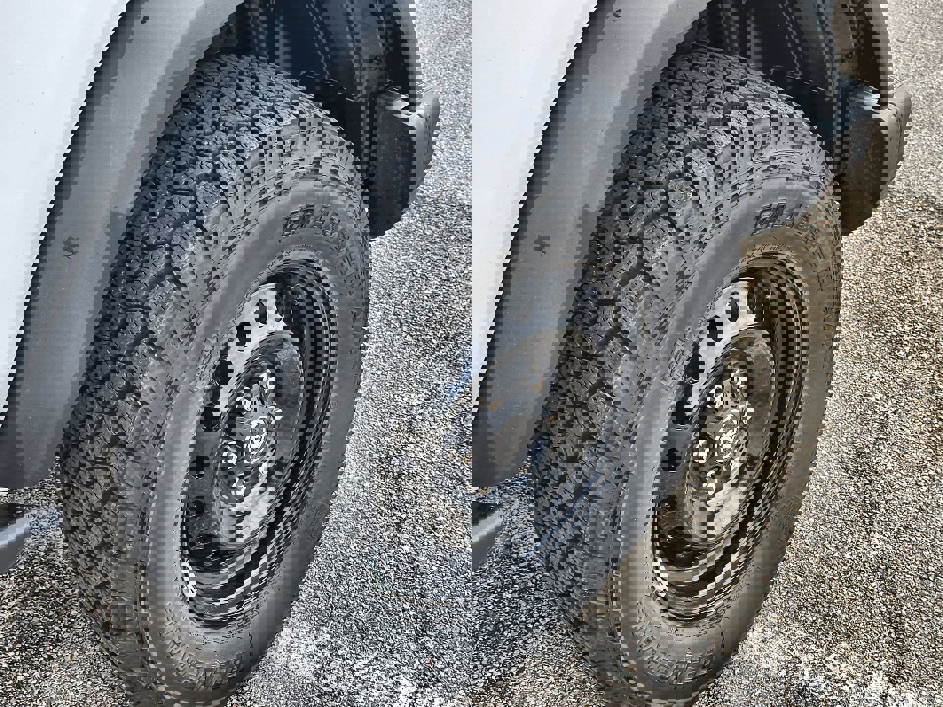 Certified 2023 Ford Bronco Black Diamond image 10