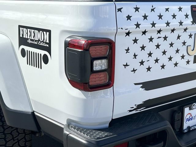 Used 2020 Jeep Gladiator Overland image 12