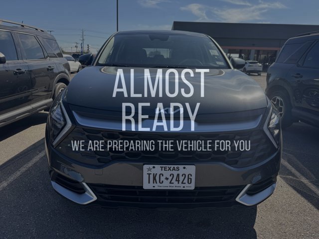 Used 2023 Kia Sportage LX image 6