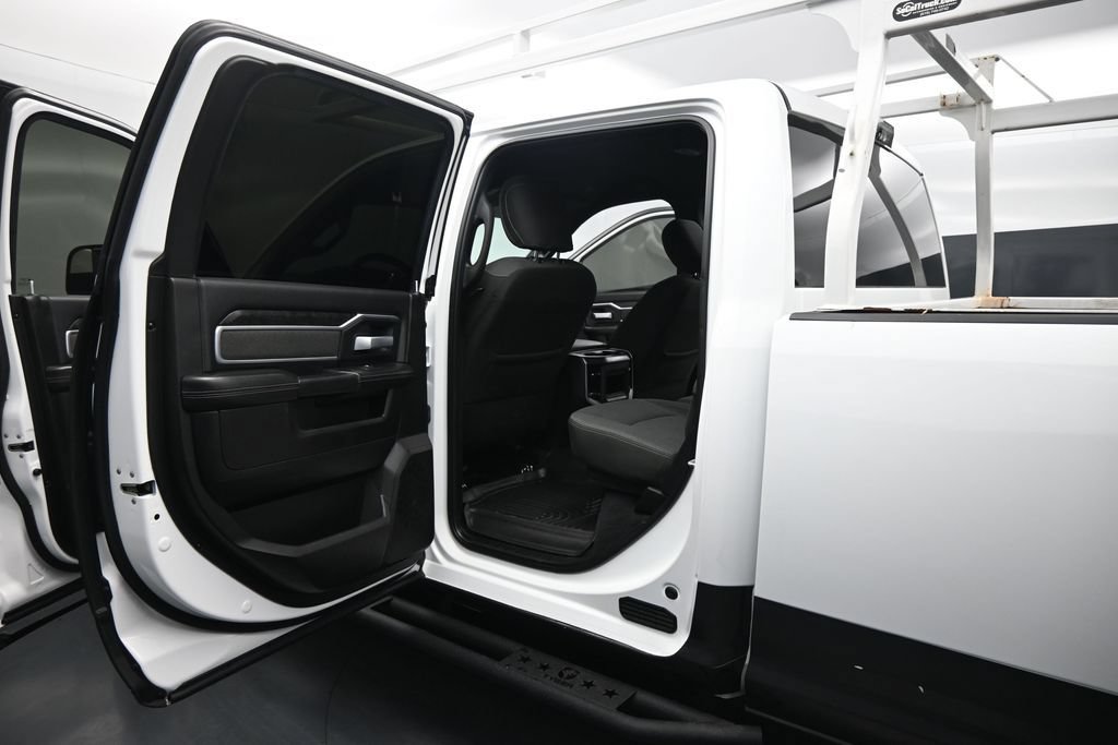 Used 2019 RAM 2500 Big Horn AWD/4WD image 17