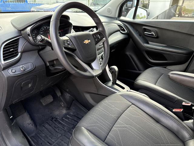 Used 2022 Chevrolet Trax LT w/ LT Convenience Package AWD/4WD image 26