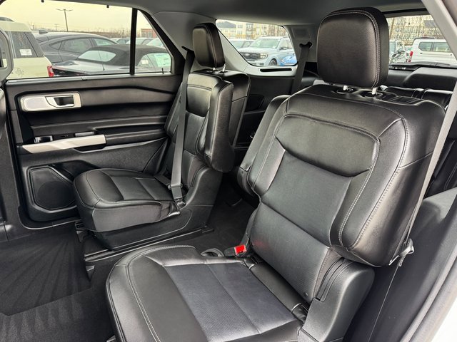 Certified 2023 Ford Explorer Limited w/ Limited Technology Package image 16