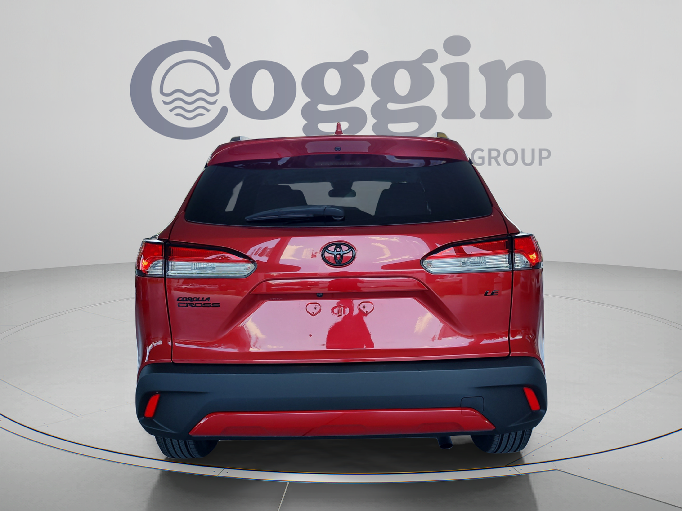 Used 2022 Toyota Corolla Cross LE w/ Moonroof Package FWD image 4