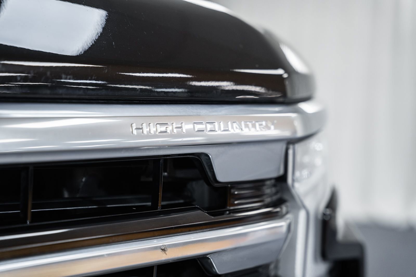 Used 2023 Chevrolet Silverado 1500 High Country w/ High Country Premium Package image 9