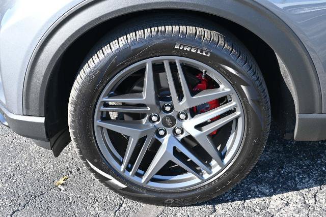 Certified 2025 Ford Explorer ST AWD/4WD image 14