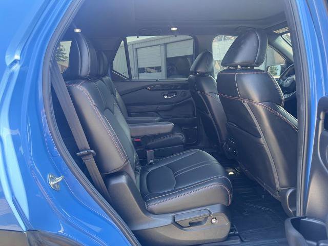 Used 2025 Honda Pilot TrailSport image 15