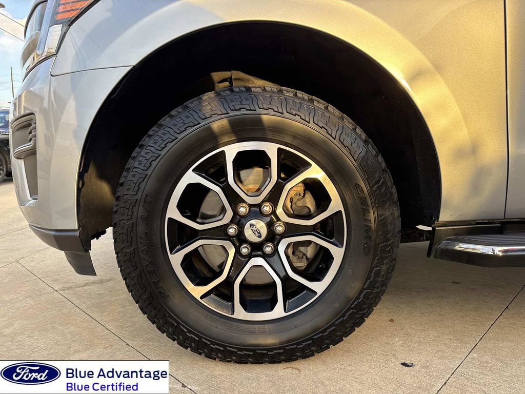 Certified 2023 Ford Expedition Max XLT image 7