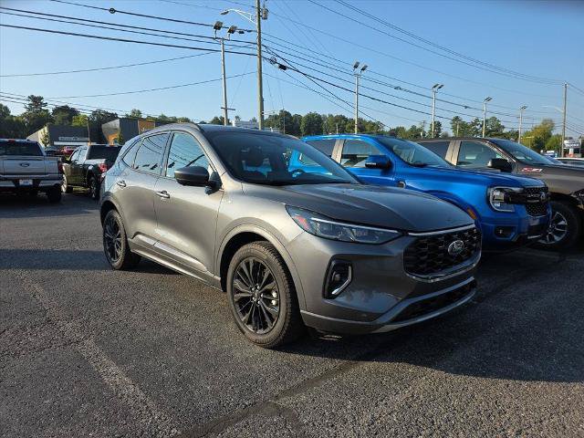 Certified 2023 Ford Escape ST-Line Elite AWD/4WD image 3