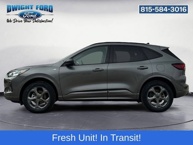 Certified 2024 Ford Escape ST-Line w/ Tech Pack #1 AWD/4WD image 2