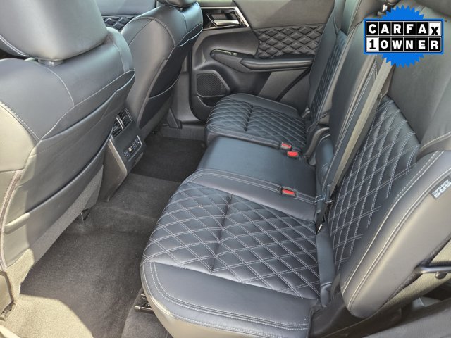 Used 2023 Mitsubishi Outlander SEL FWD image 28
