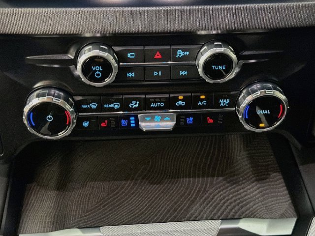 Certified 2025 Ford F250 Platinum AWD/4WD image 19