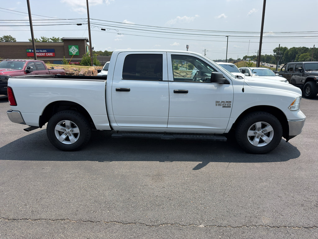 Used 2022 RAM 1500 Classic SLT w/ Electronics Group AWD/4WD image 3