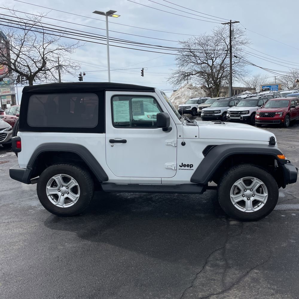 Used 2023 Jeep Wrangler Sport S image 10