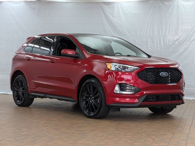 Certified 2022 Ford Edge ST-Line w/ Class II Trailer Tow Package