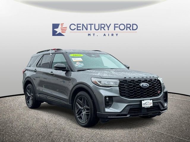 Certified 2025 Ford Explorer ST AWD/4WD image 1