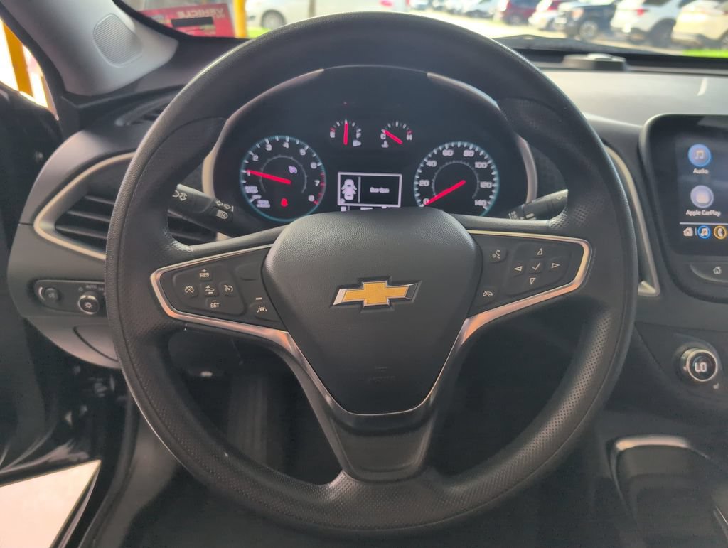 Used 2025 Chevrolet Malibu LT FWD image 35
