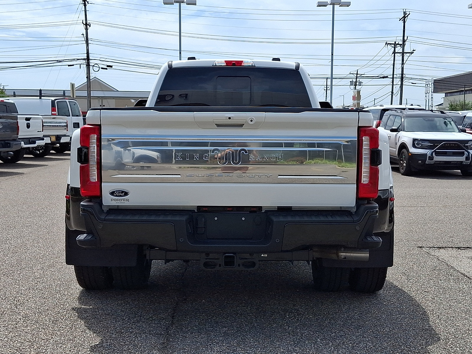 Certified 2024 Ford F350 King Ranch AWD/4WD image 9