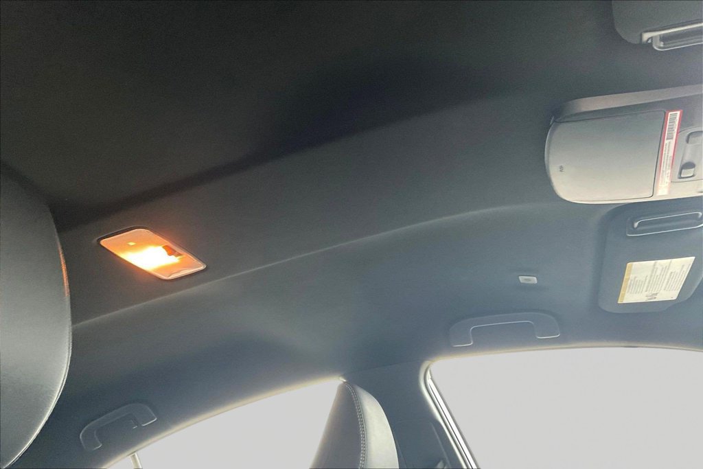 Used 2025 Toyota Camry SE FWD image 27