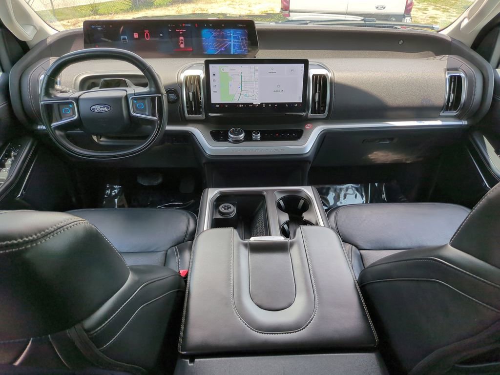 Certified 2025 Ford Expedition Platinum AWD/4WD image 19