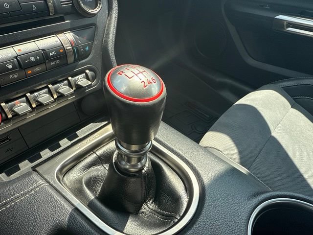Certified 2019 Ford Mustang Shelby GT350 w/ Technology Package RWD image 22