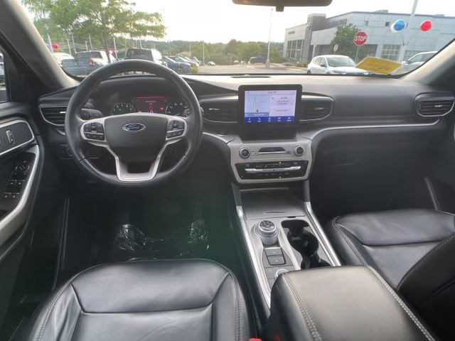 Certified 2021 Ford Explorer XLT w/ Equipment Group 202A AWD/4WD image 15